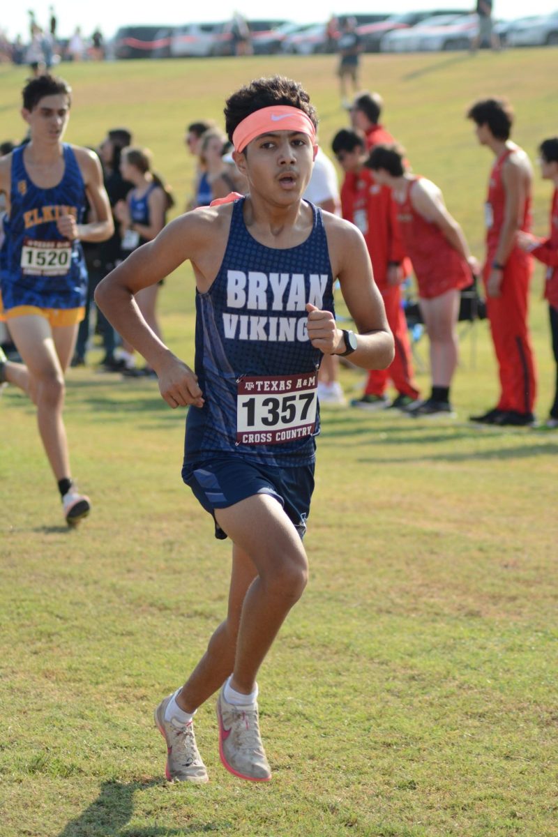 Sophomore Diego Duran makes his way to the finish line during the district cross-country meet.
Read Article